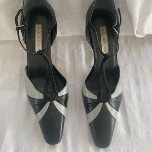 Ann Marino Pumps Vintage Black, Grey, Navy Size 8.5